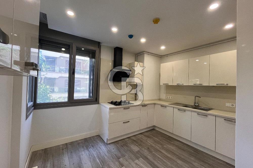 SUADİYE BAĞDAT CADDESİ SATILIK DAİRE 