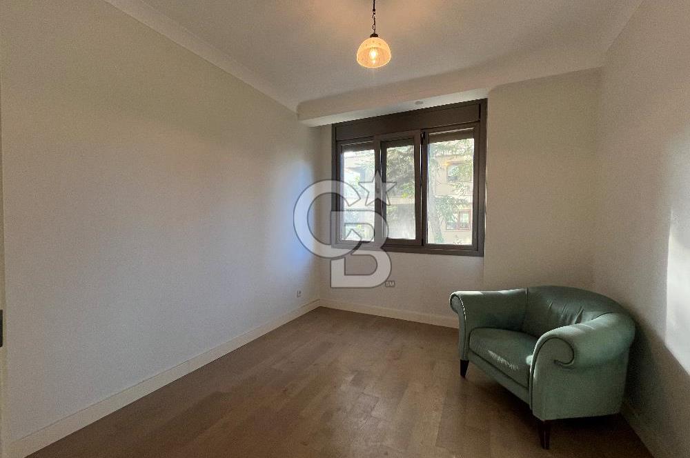 SUADİYE BAĞDAT CADDESİ SATILIK DAİRE 