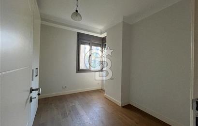SUADİYE BAĞDAT CADDESİ SATILIK DAİRE 