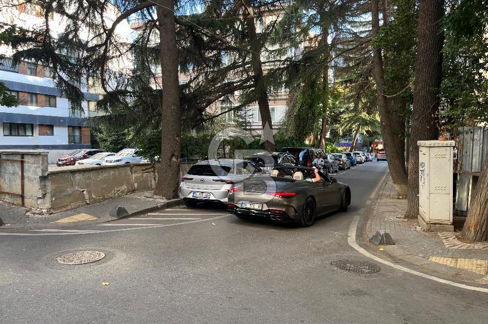 SUADİYE BAĞDAT CADDESİ SATILIK DAİRE 