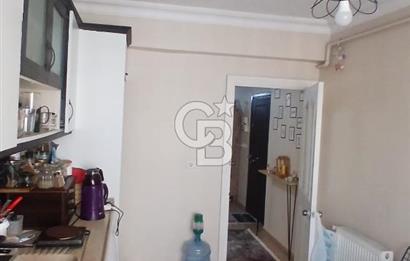 ESENYURT ÜÇEVLERDE METROYA YAKIN 6+2 GENİŞ AİLE DAİRESİ