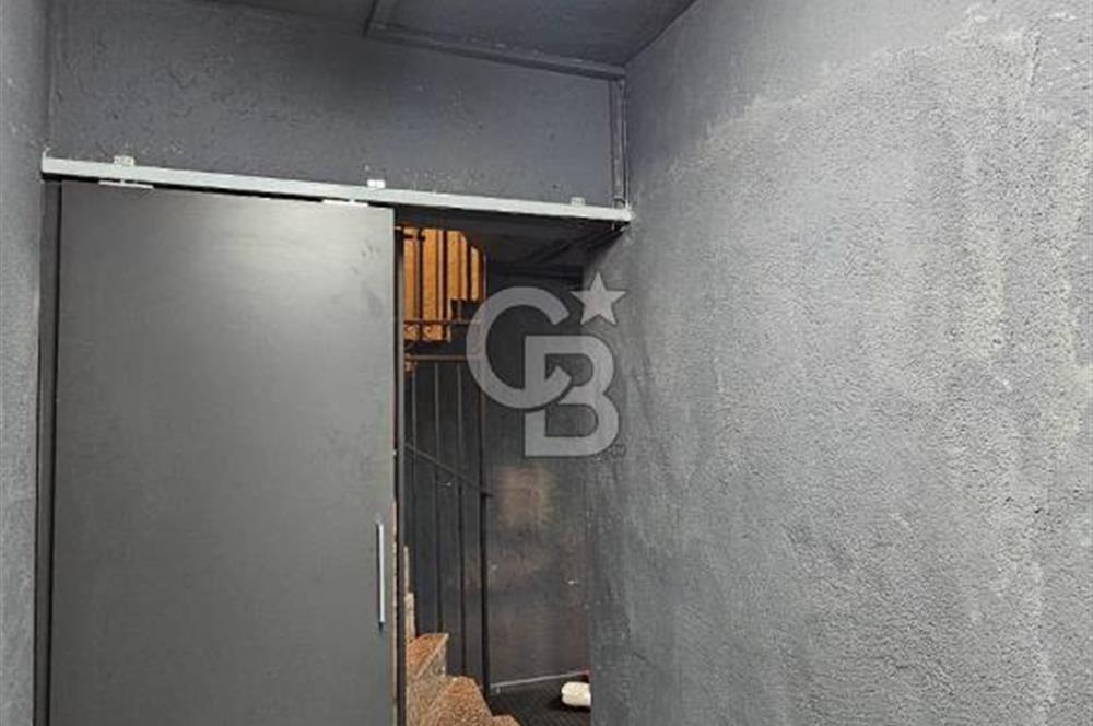 Çekmeköy Mimar Sinan Mahallesi 3 Katlı Kiralık Dükkan