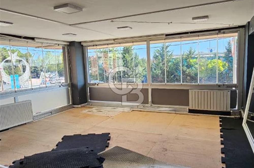 Çekmeköy Mimar Sinan Mahallesi 3 Katlı Kiralık Dükkan