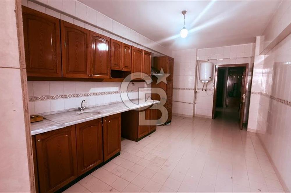 YILDIZEVLER MAHALLESİN'DE 709.SOKAK SATILIK DAİRE