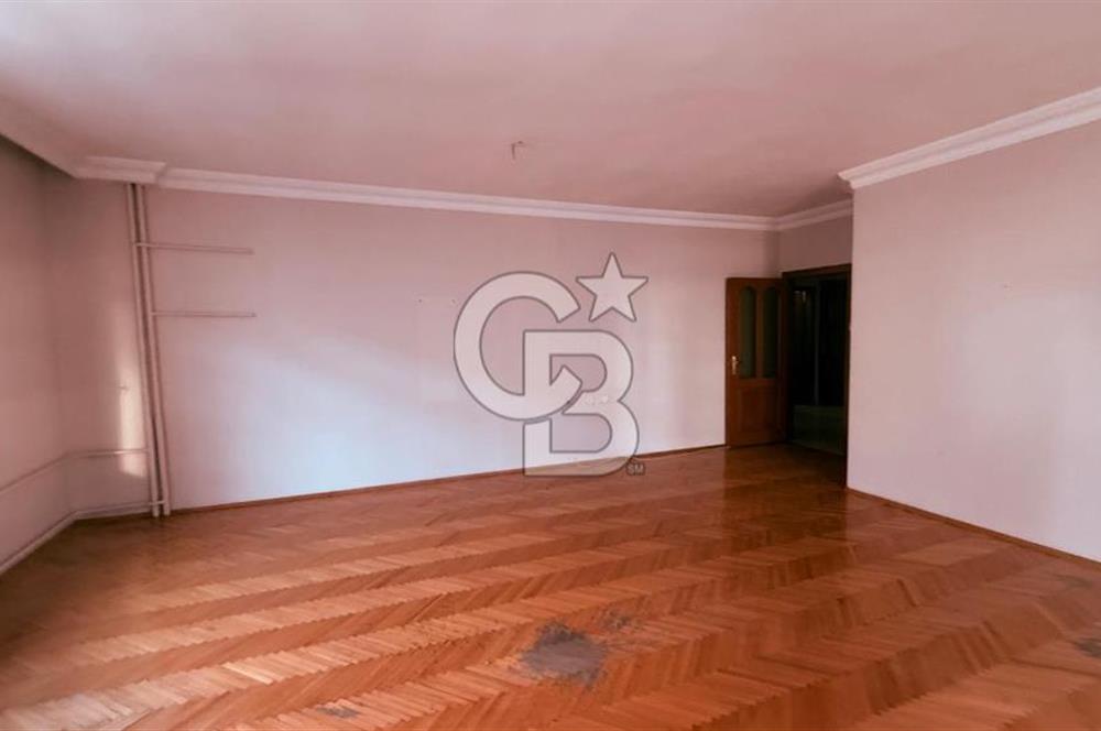 YILDIZEVLER MAHALLESİN'DE 709.SOKAK SATILIK DAİRE