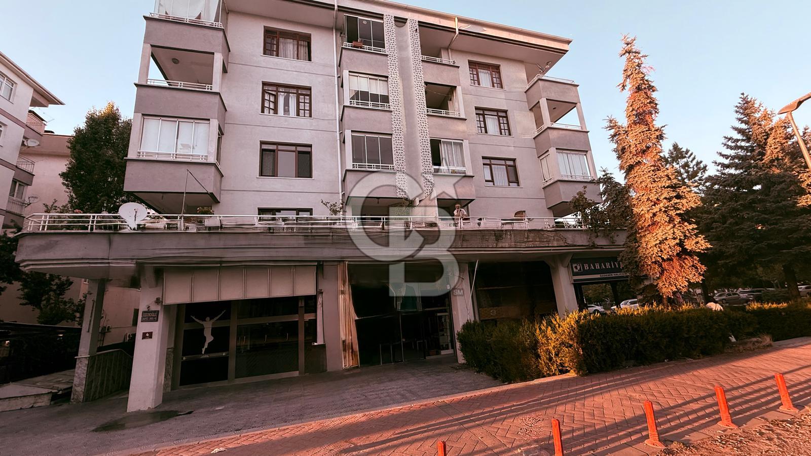 YILDIZEVLER MAHALLESİN'DE 709.SOKAK SATILIK DAİRE