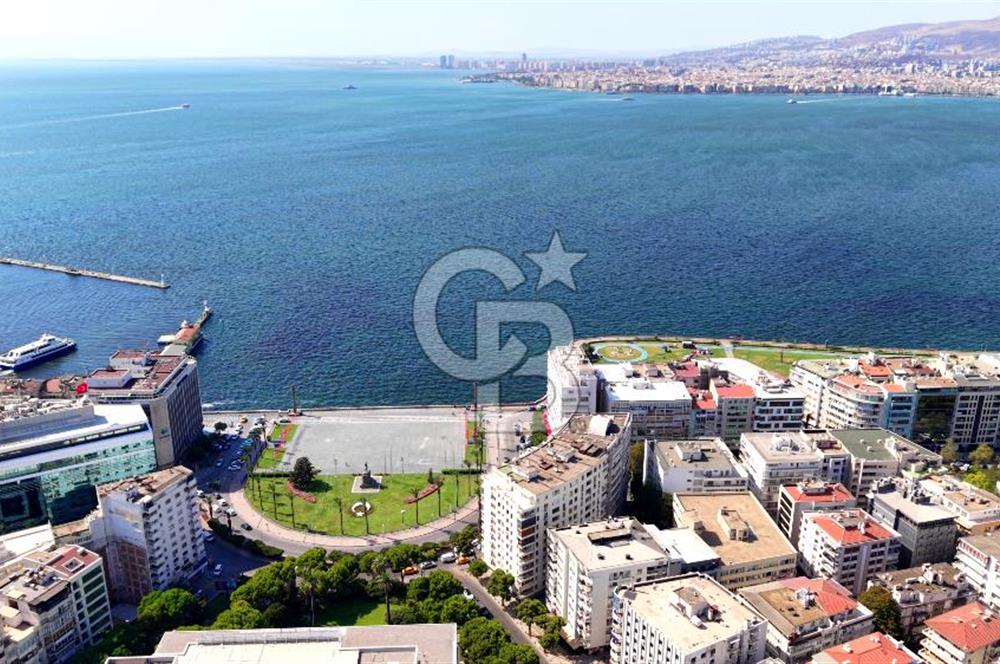 İzmir Alsancak'ta Merkezi Konumda 3+1 Geniş Daire Satılık