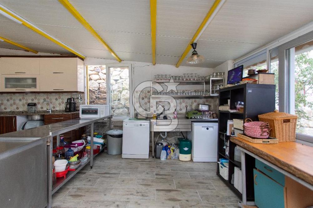 Foça Yenibağarası'nda Satılık Butik Otel