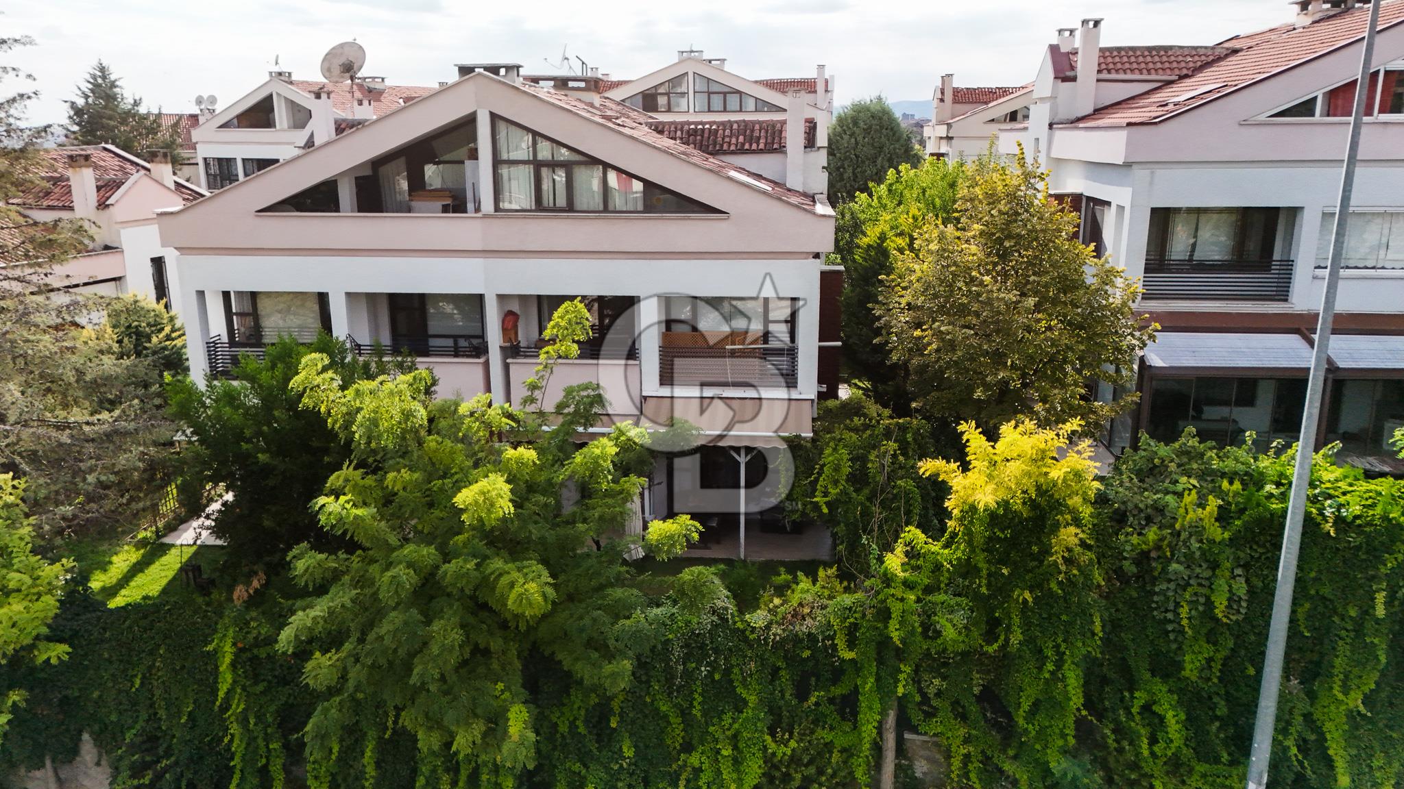 ERYAMAN'DA MASRAFSIZ FULL YAPILI KAPALI GARJLI 6+1 SATILIK VİLLA
