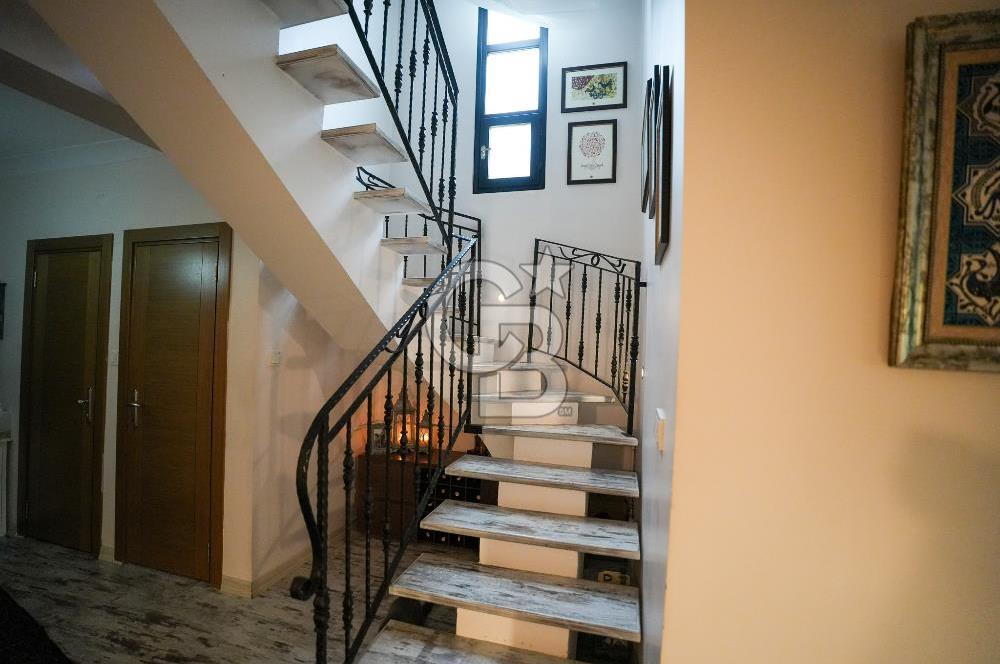 ERYAMAN'DA MASRAFSIZ FULL YAPILI KAPALI GARJLI 6+1 SATILIK VİLLA