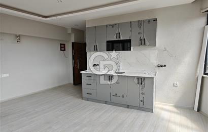 ŞİŞHANE'DE YENİLENMİŞ DENİZ MANZARALI SEÇENEKLİ 1+0 DAİRELER