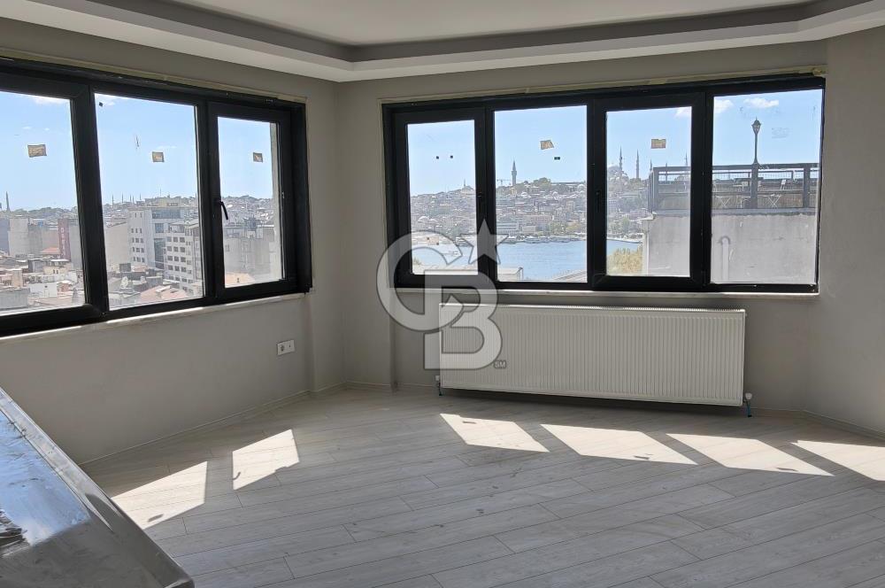 ŞİŞHANE'DE YENİLENMİŞ DENİZ MANZARALI SEÇENEKLİ 1+0 DAİRELER