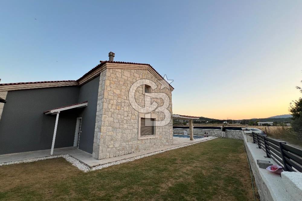 TEOK'TAN KUŞÇULAR'DA MÜSTAKİL VE HAVUZLU SATILIK 5+1