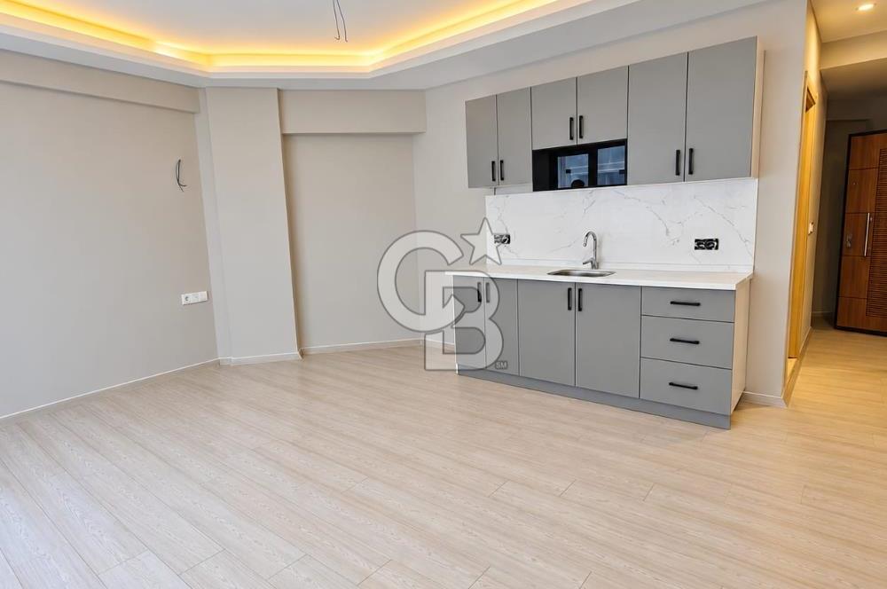 ŞİŞHANE'DE YENİLENMİŞ DENİZ MANZARALI SEÇENEKLİ 1+0 DAİRELER