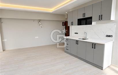 ŞİŞHANE'DE YENİLENMİŞ DENİZ MANZARALI SEÇENEKLİ 1+0 DAİRELER