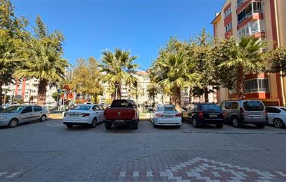 Efe Konaklarında Fırsat! Hamidiyede Önü Açık, Park Cepheli 3+1