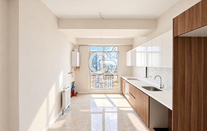 MALTEPE ESENKENT' TE ADALAR MANZARALI SİTE İÇİ SIFIR 4+1 SATILIK DAİRE