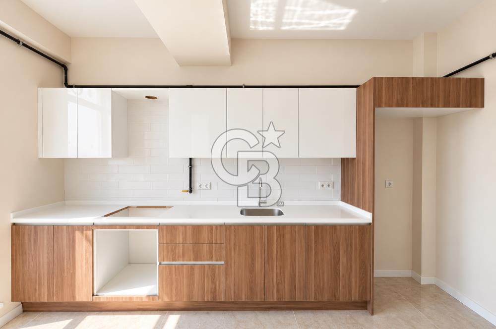 MALTEPE ESENKENT' TE ADALAR MANZARALI SİTE İÇİ SIFIR 4+1 SATILIK DAİRE