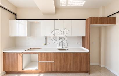 MALTEPE ESENKENT' TE ADALAR MANZARALI SİTE İÇİ SIFIR 4+1 SATILIK DAİRE