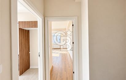 MALTEPE ESENKENT' TE ADALAR MANZARALI SİTE İÇİ SIFIR 4+1 SATILIK DAİRE