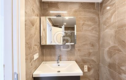 MALTEPE ESENKENT' TE ADALAR MANZARALI SİTE İÇİ SIFIR 4+1 SATILIK DAİRE