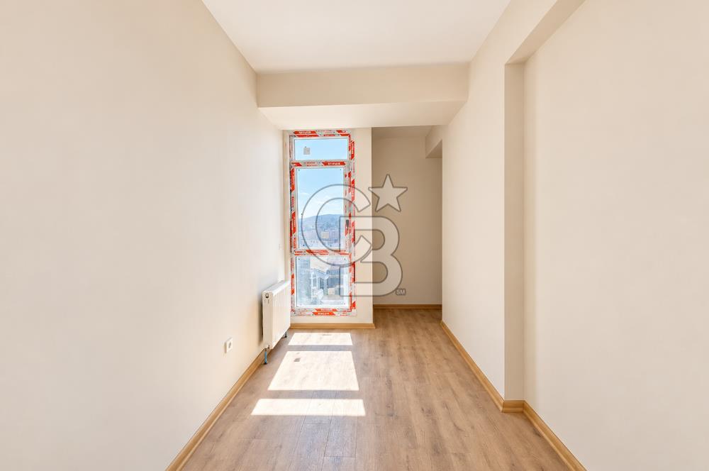 MALTEPE ESENKENT' TE ADALAR MANZARALI SİTE İÇİ SIFIR 4+1 SATILIK DAİRE