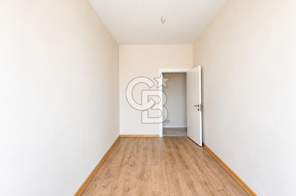 MALTEPE ESENKENT' TE ADALAR MANZARALI SİTE İÇİ SIFIR 4+1 SATILIK DAİRE