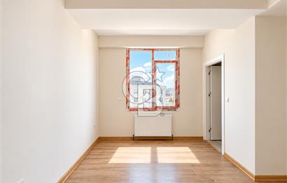 MALTEPE ESENKENT' TE ADALAR MANZARALI SİTE İÇİ SIFIR 4+1 SATILIK DAİRE