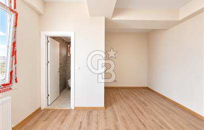 MALTEPE ESENKENT' TE ADALAR MANZARALI SİTE İÇİ SIFIR 4+1 SATILIK DAİRE