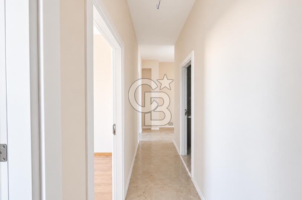 MALTEPE ESENKENT' TE ADALAR MANZARALI SİTE İÇİ SIFIR 4+1 SATILIK DAİRE