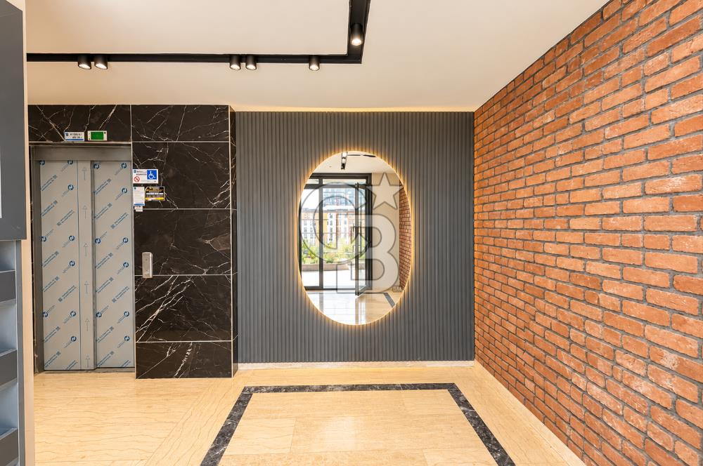 MALTEPE ESENKENT' TE ADALAR MANZARALI SİTE İÇİ SIFIR 4+1 SATILIK DAİRE