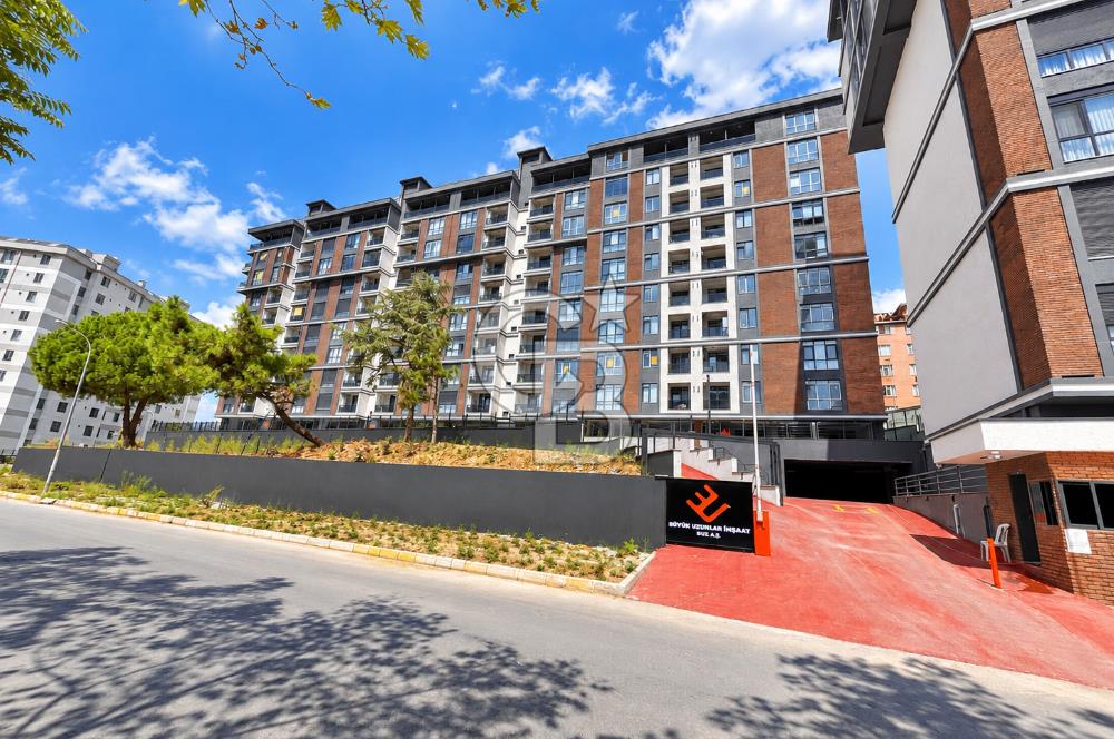 MALTEPE ESENKENT' TE ADALAR MANZARALI SİTE İÇİ SIFIR 4+1 SATILIK DAİRE