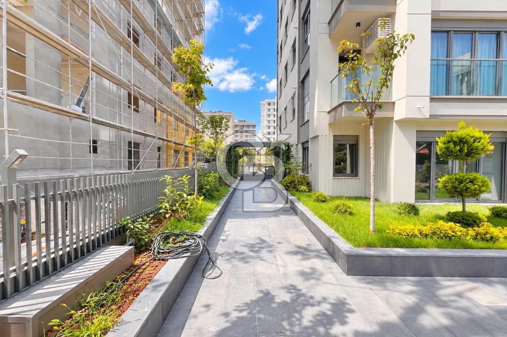 GÖZTEPE GÜNEBAKAN SOKAK' TA SIFIR BİNADA BALKONLU ÖNÜ KAPANMAZ 3+1 DAİRE