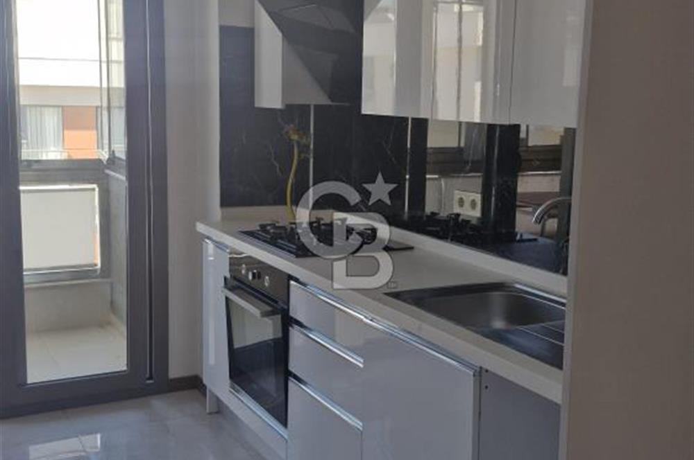Karabağlar Devrim Mahallesinde Site İçerisinde Kiralık 3+1 Daire