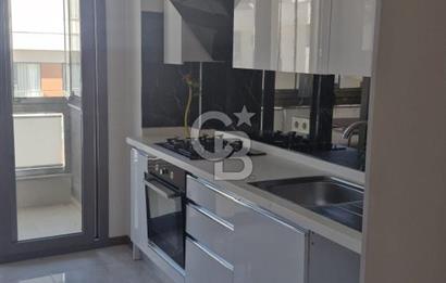 Karabağlar Devrim Mahallesinde Site İçerisinde Kiralık 3+1 Daire