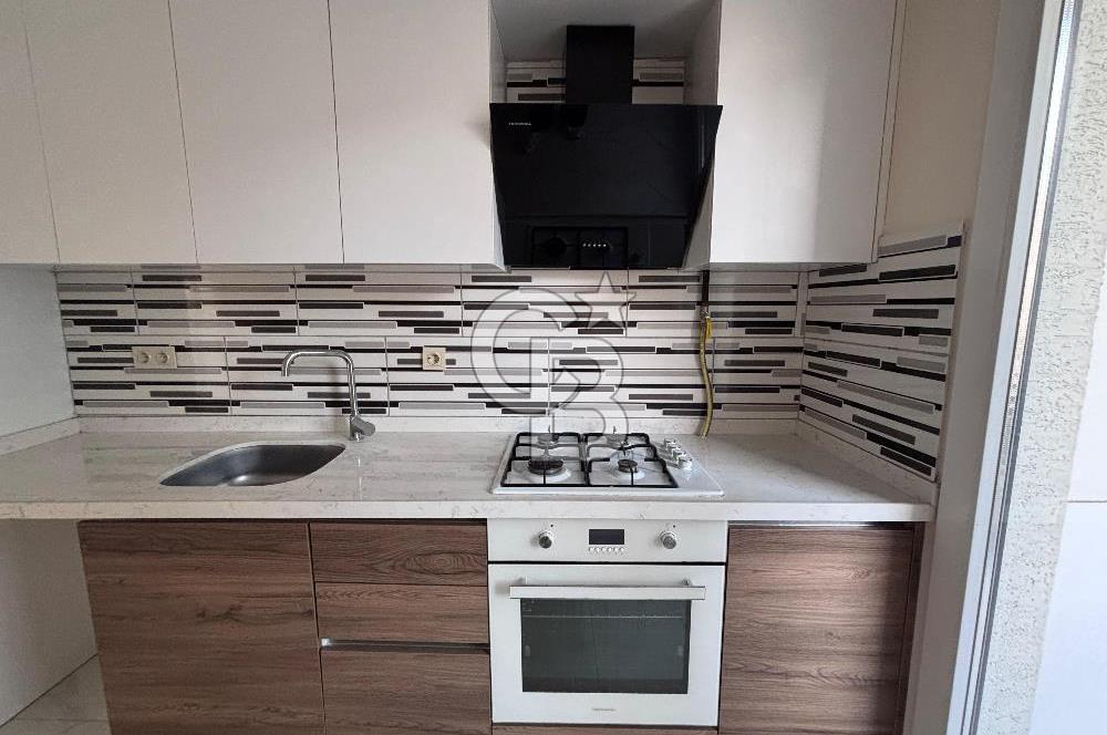 Tuzla İstasyonda Marmaraya 3 Dakika 1. Katta 110 m² Geniş 3+1