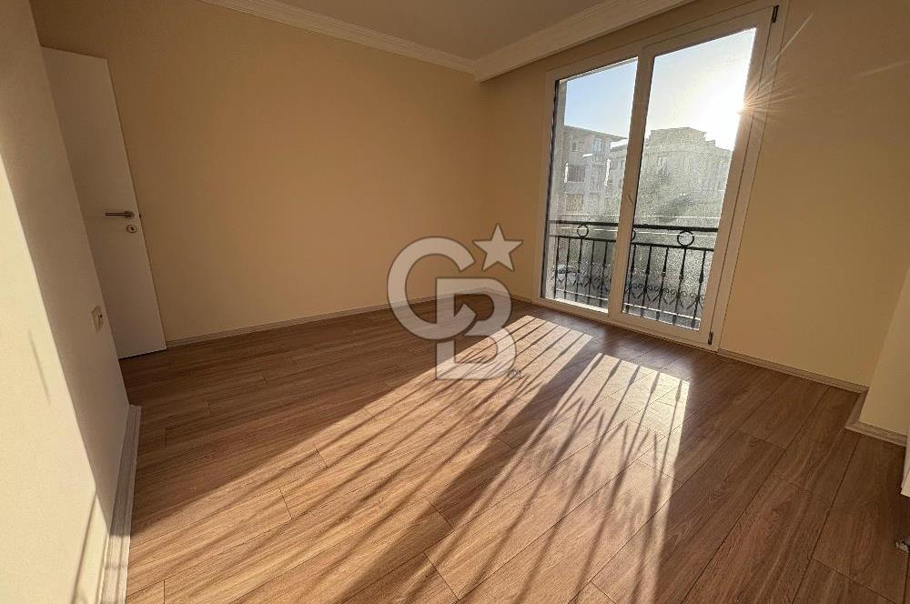 Tuzla İstasyonda Marmaraya 3 Dakika 1. Katta 110 m² Geniş 3+1
