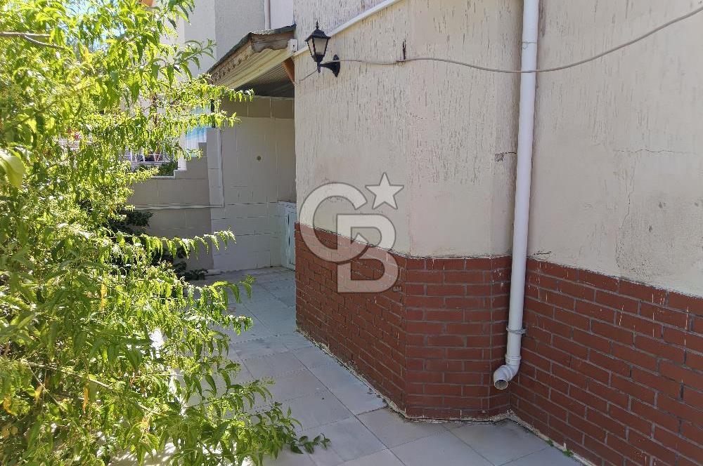 Seferihisar Ömür Beldesinde Satılık Yazlık