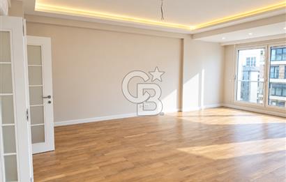 CADDEBOSTAN İSKELE SK. KONUT VE İŞ YERİNE UYGUN 3+1 155M2