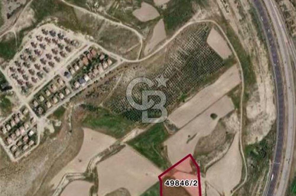 BAĞLICA YAPRACIKTA 2.30 EMSAL 2 ADET 4+1 DAİRE GETİRİLİ ARSA