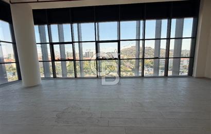 İSKİTLER İTFAİYE ÇARŞISI PLAZA KATINDA SATILIK LÜKS OFİS