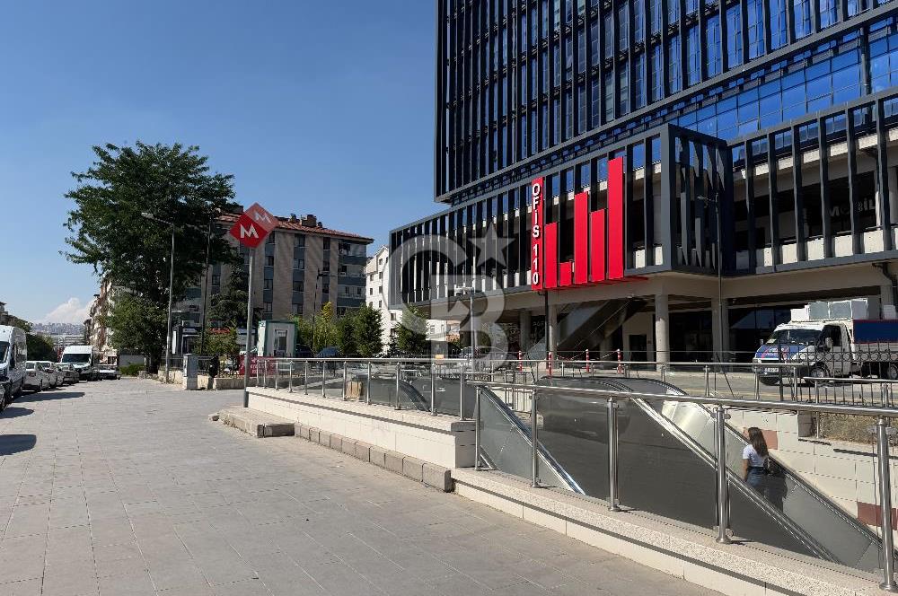 İSKİTLER İTFAİYE ÇARŞISI PLAZA KATINDA SATILIK LÜKS OFİS