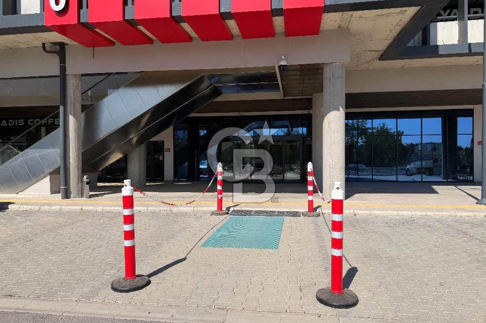 İSKİTLER İTFAİYE ÇARŞISI PLAZA KATINDA SATILIK LÜKS OFİS