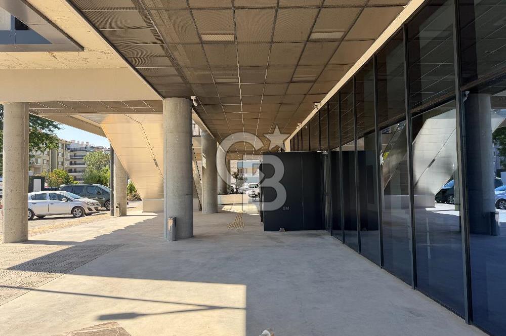İSKİTLER İTFAİYE ÇARŞISI PLAZA KATINDA SATILIK LÜKS OFİS