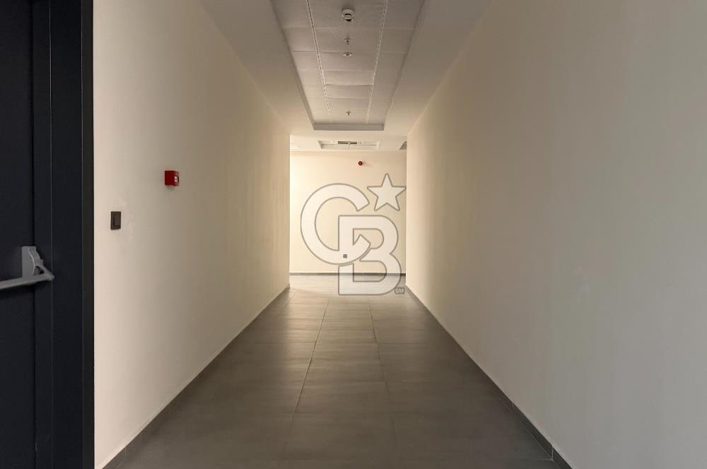 İSKİTLER İTFAİYE ÇARŞISI PLAZA KATINDA SATILIK LÜKS OFİS