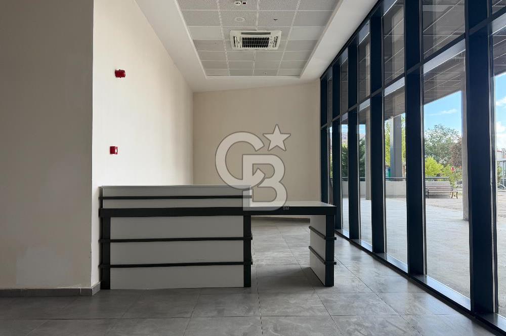 İSKİTLER İTFAİYE ÇARŞISI PLAZA KATINDA SATILIK LÜKS OFİS