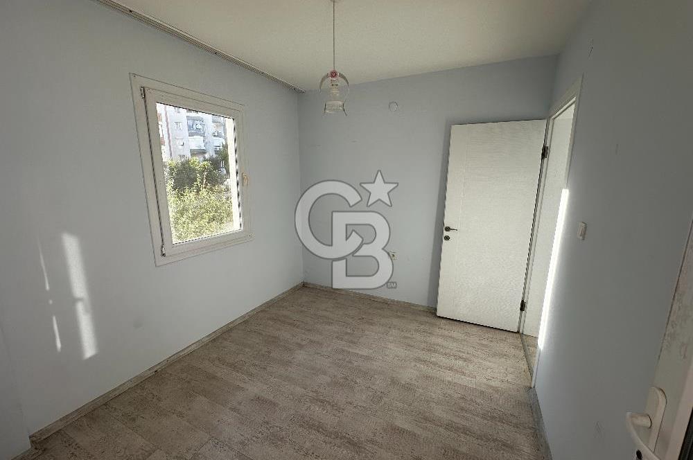 Seferihisar Camikebir'de Site İçinde Geniş 3+1 | 125 m² Net