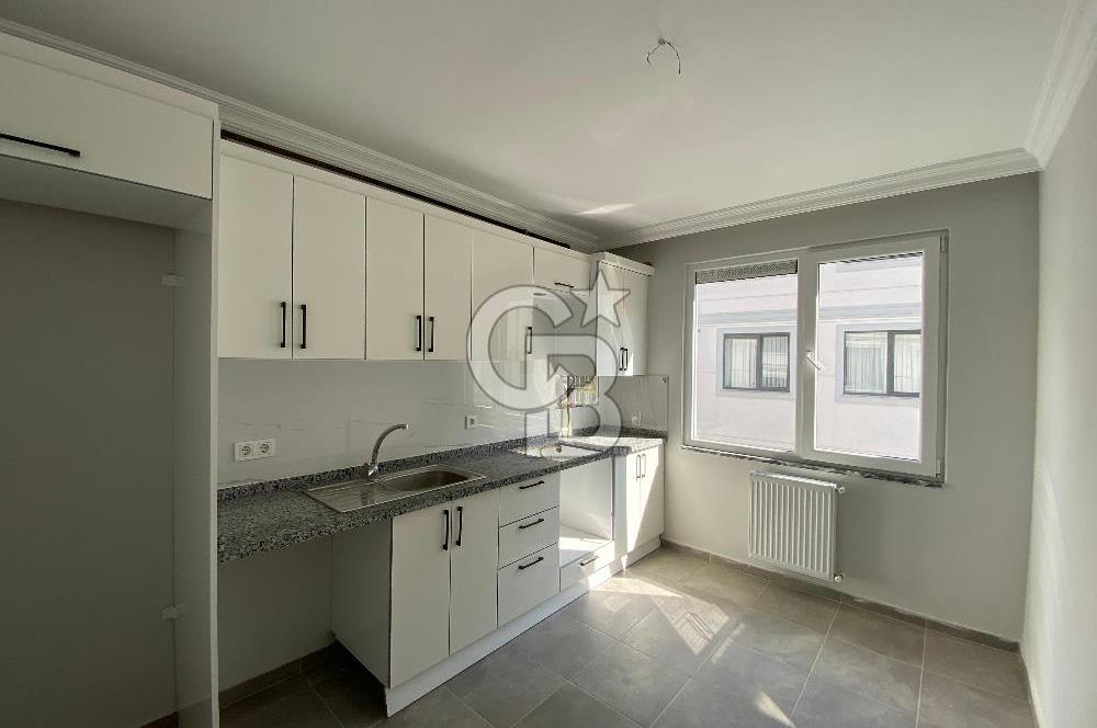 ÜSKÜDAR BURHANİYE'DE EKŞİOĞLU KONAKLARI'NDA MODERN KİRALIK DAİRE