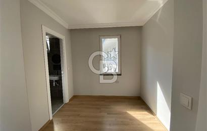 ÜSKÜDAR BURHANİYE'DE EKŞİOĞLU KONAKLARI'NDA MODERN KİRALIK DAİRE
