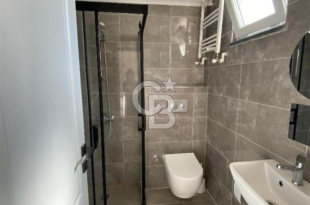 ÜSKÜDAR BURHANİYE'DE EKŞİOĞLU KONAKLARI'NDA MODERN KİRALIK DAİRE
